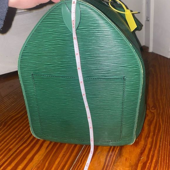 Louis Vuitton Green Epi Leather Keepall 50 Authentic - Picture 13 of 16